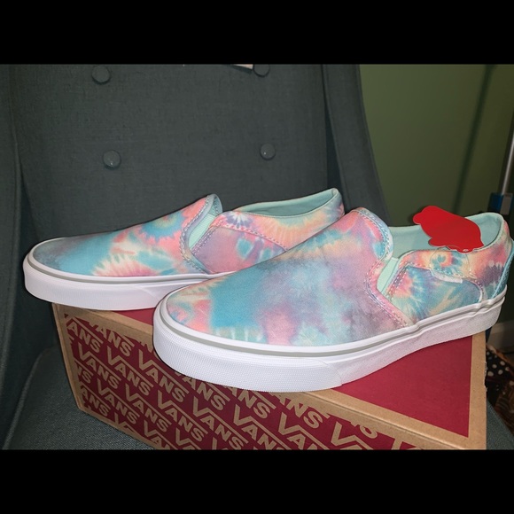 Vans Shoes - Brand new Vans
